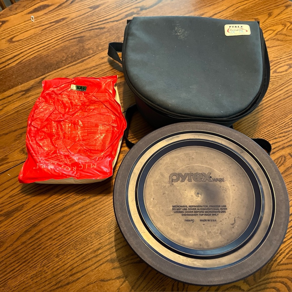 Vintage Pyrex Portables The Way To Go Blue Insulated Travel Carrier Bag
